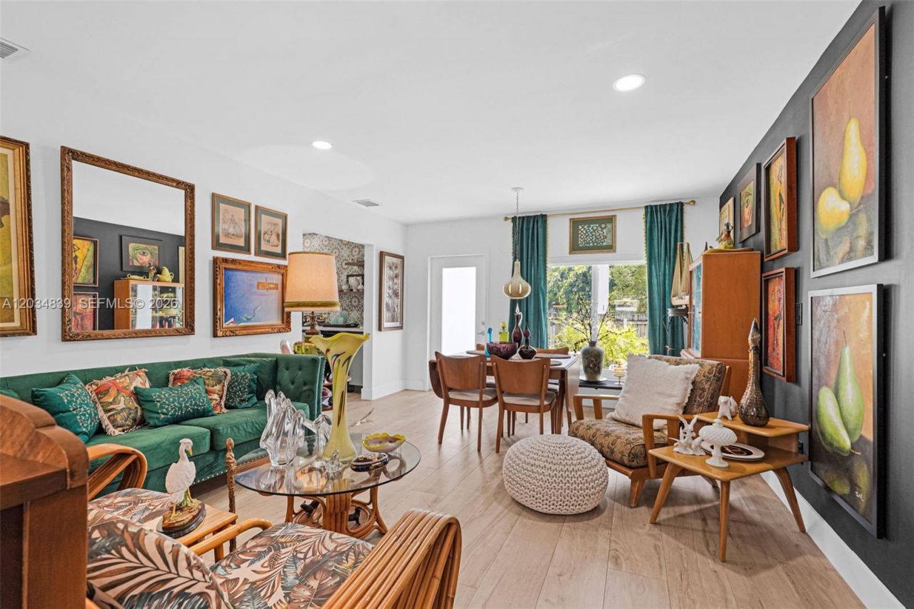 240 Nahkoda Dr, Miami Springs, FL 33166 Photo