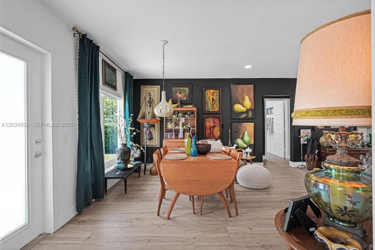 240 Nahkoda Dr, Miami Springs, FL 33166 Photo