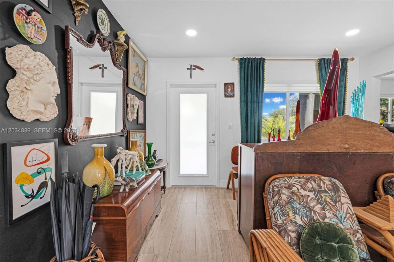 240 Nahkoda Dr, Miami Springs, FL 33166 Photo