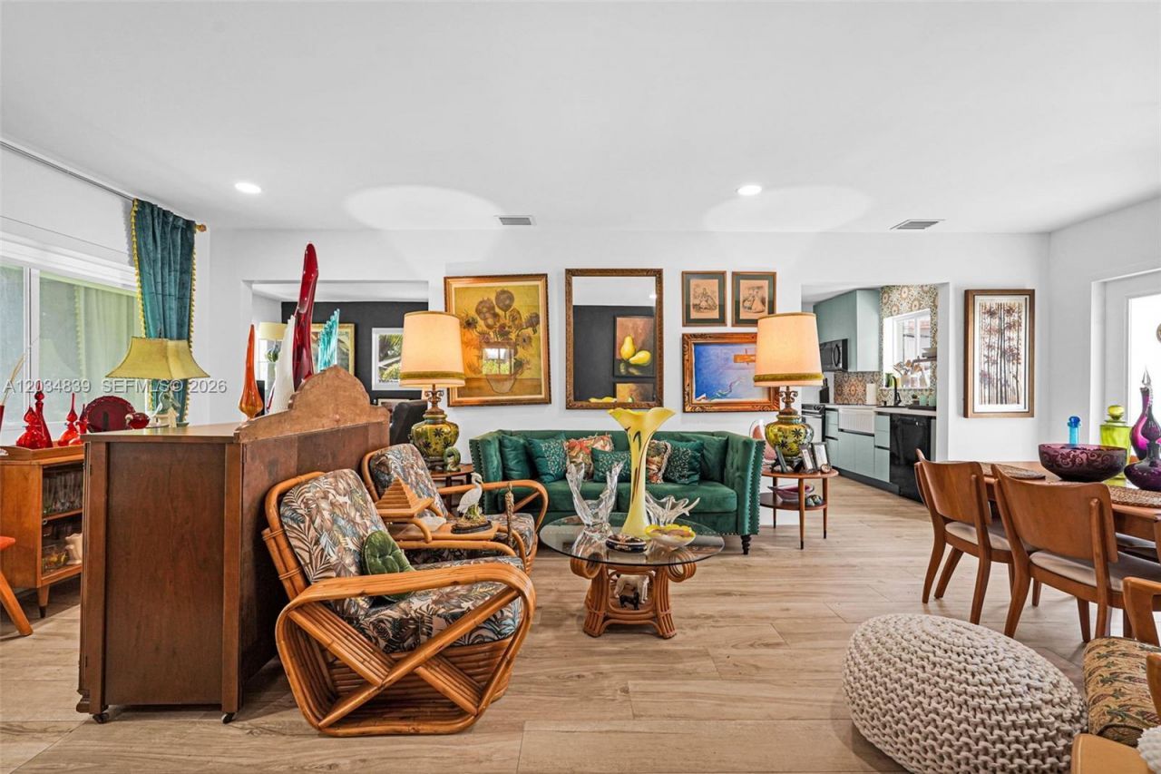 240 Nahkoda Dr, Miami Springs, FL 33166 Photo