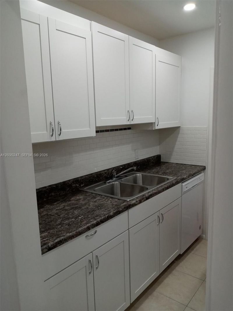 1250 E Sample Rd, Unit 303, Pompano Beach, FL 33064 Photo