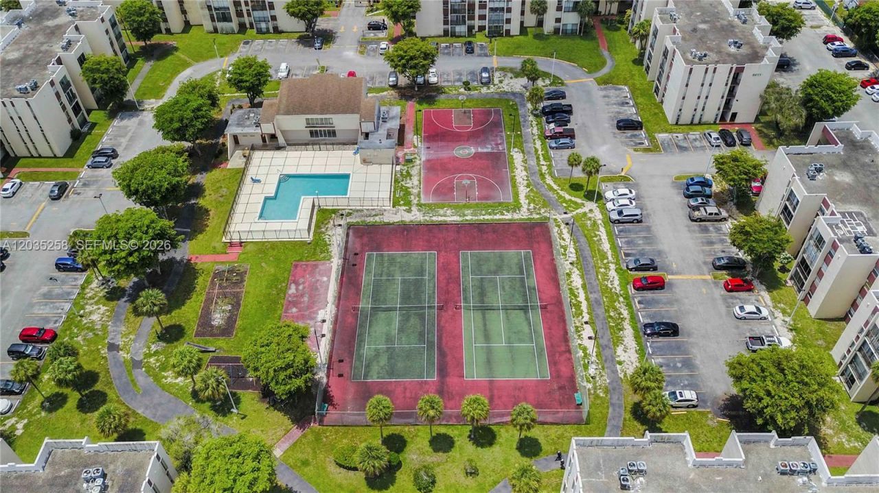 9411 SW 4th St, Unit 308, Miami, FL 33174 Photo