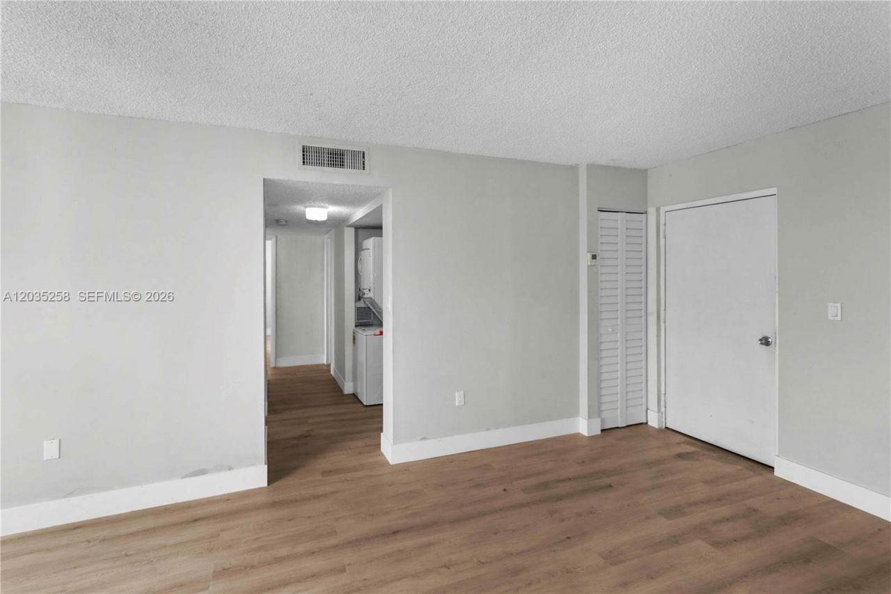 9411 SW 4th St, Unit 308, Miami, FL 33174 Photo