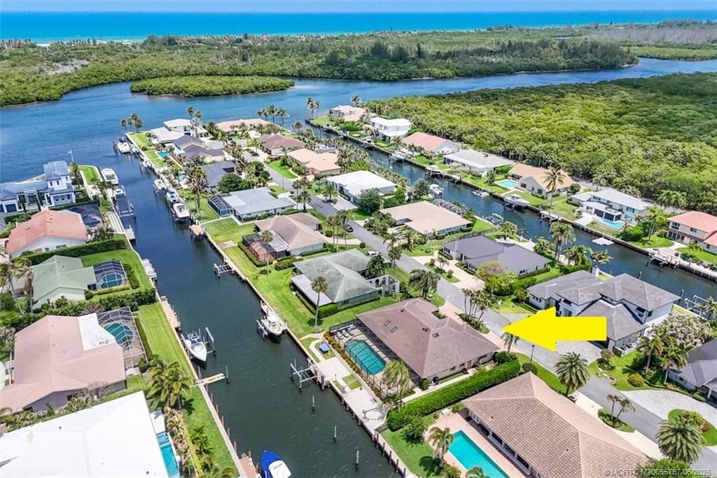 9067 SE Star Island Way, Hobe Sound, FL 33455 Photo