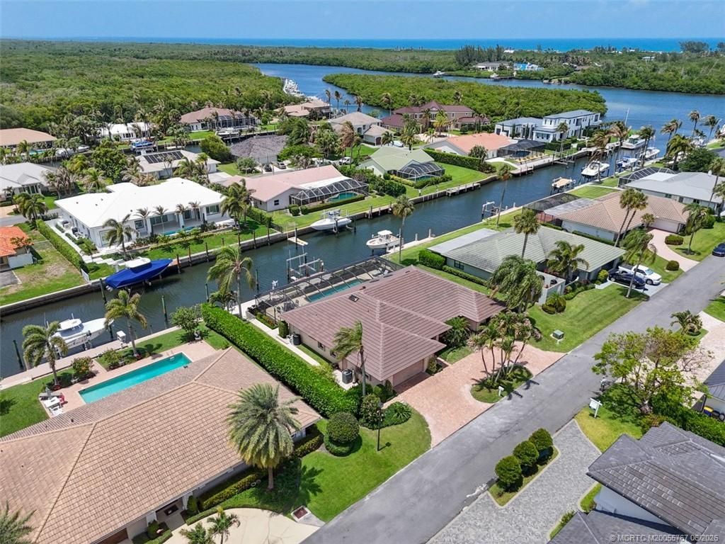 9067 SE Star Island Way, Hobe Sound, FL 33455 Photo