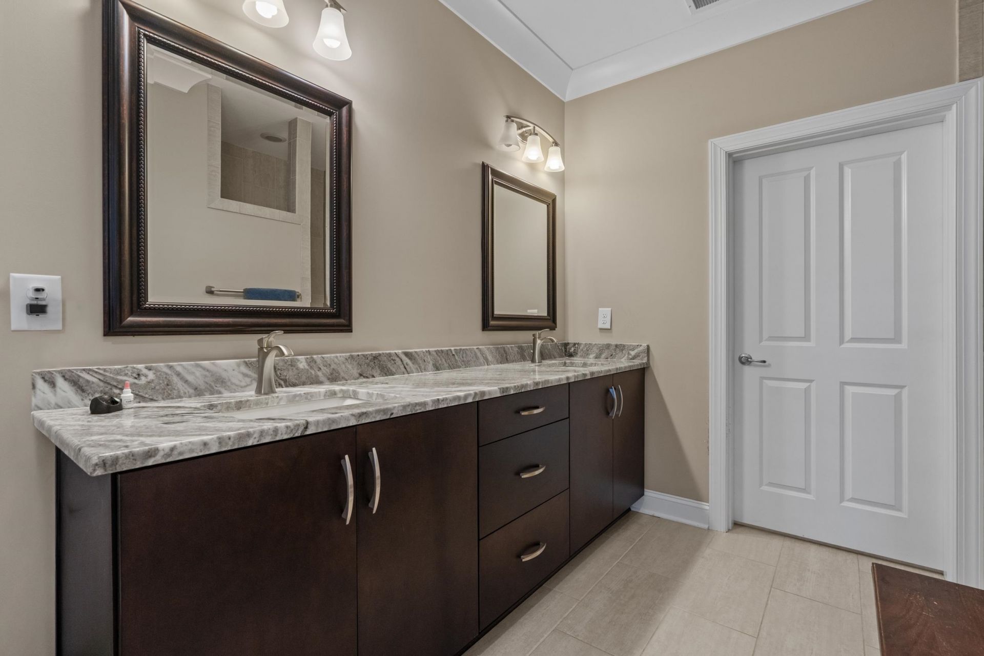 2100 Clematis Ct.  Photo 23