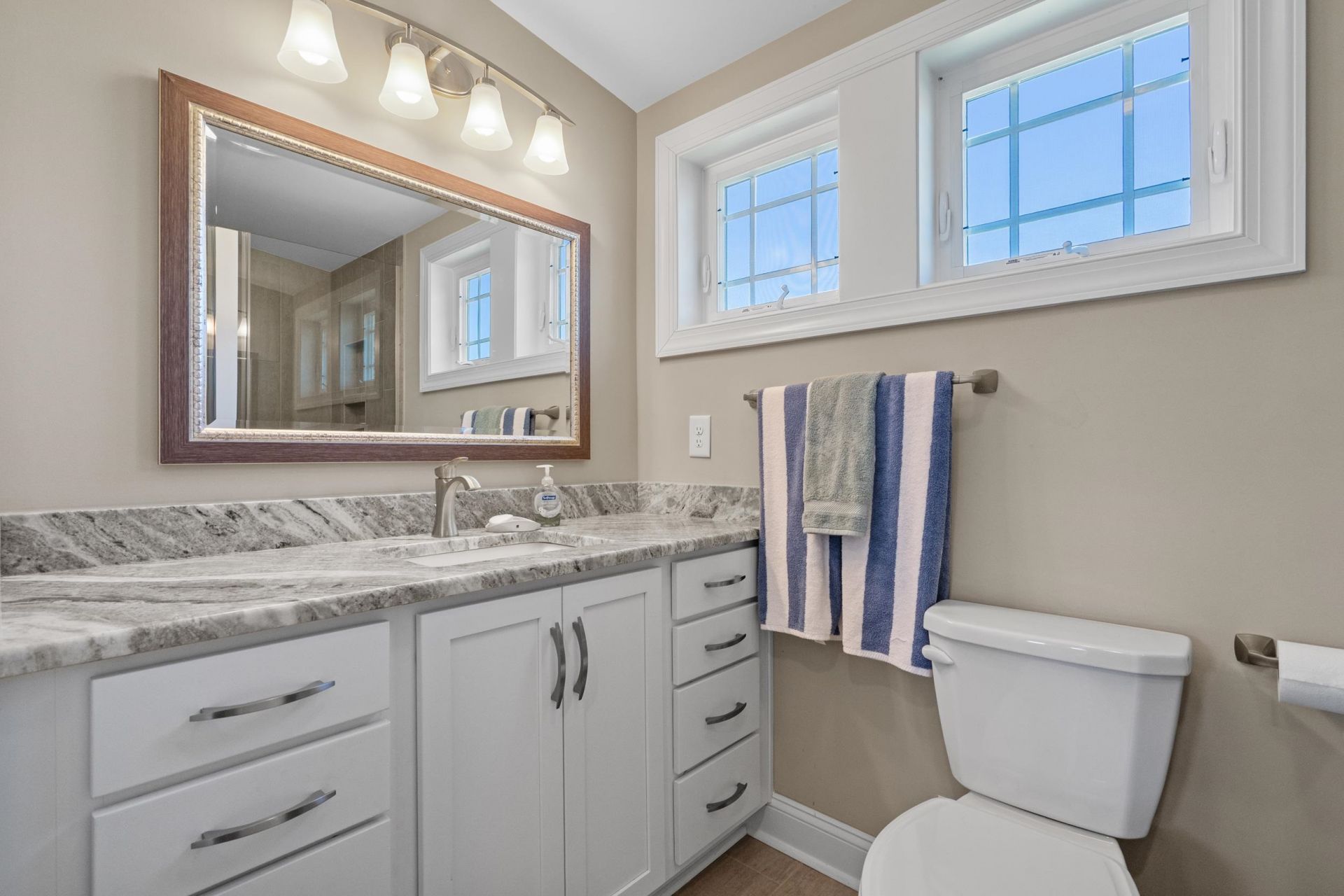 2100 Clematis Ct.  Photo 32