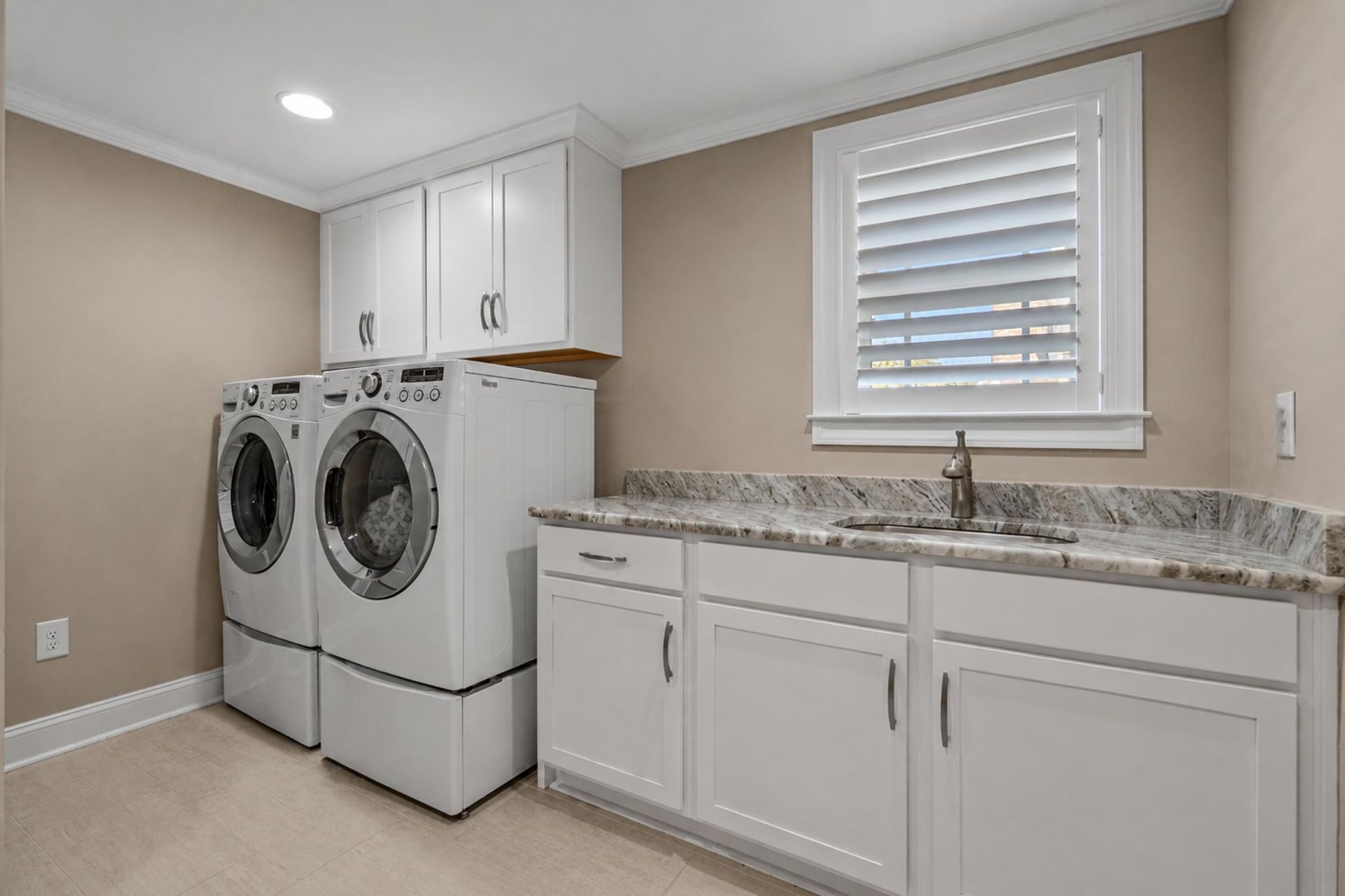 2100 Clematis Ct.  Photo 36