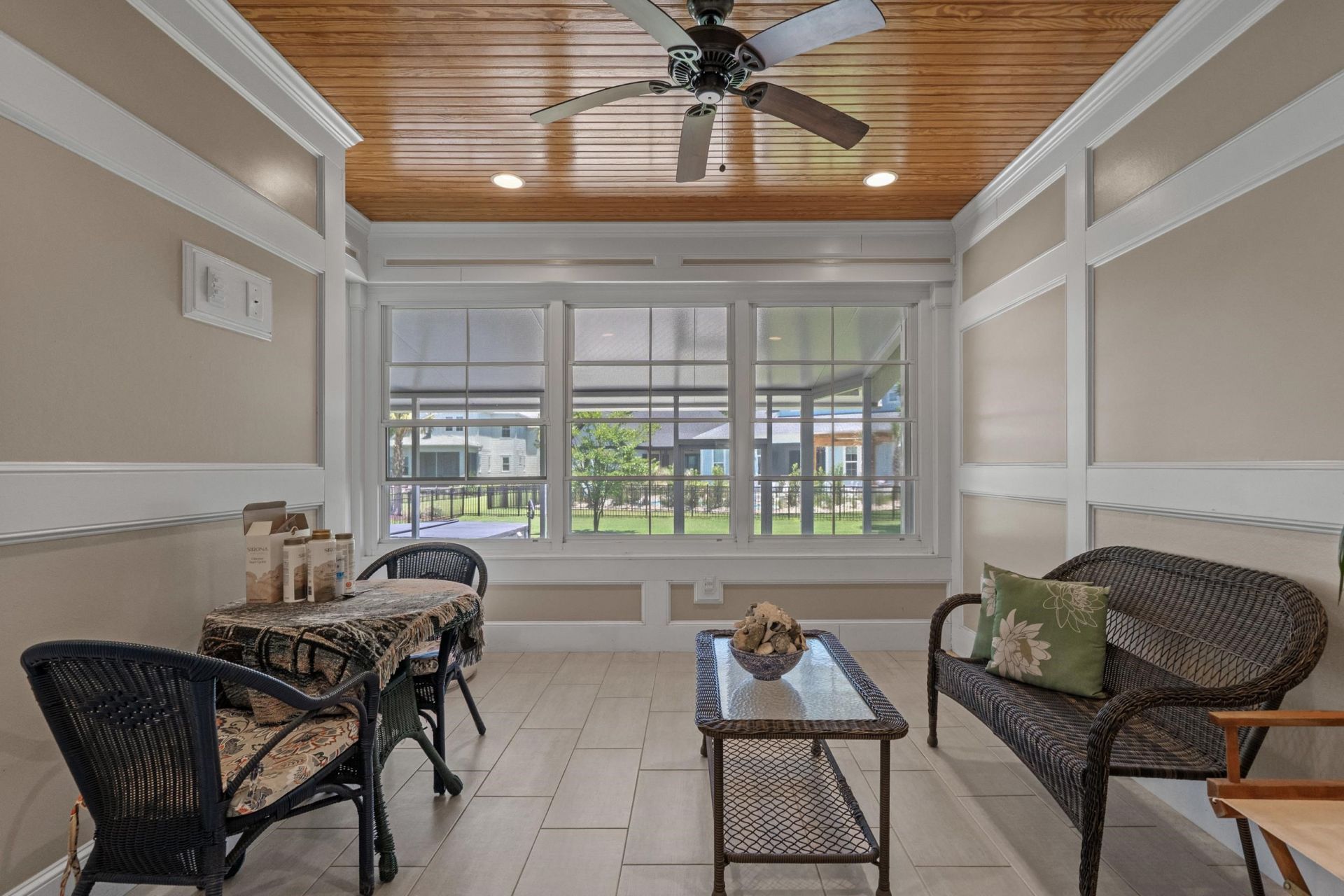 2100 Clematis Ct.  Photo 38