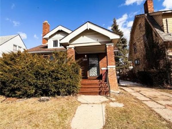 14600 Strathmoor Street, Detroit, MI 48227