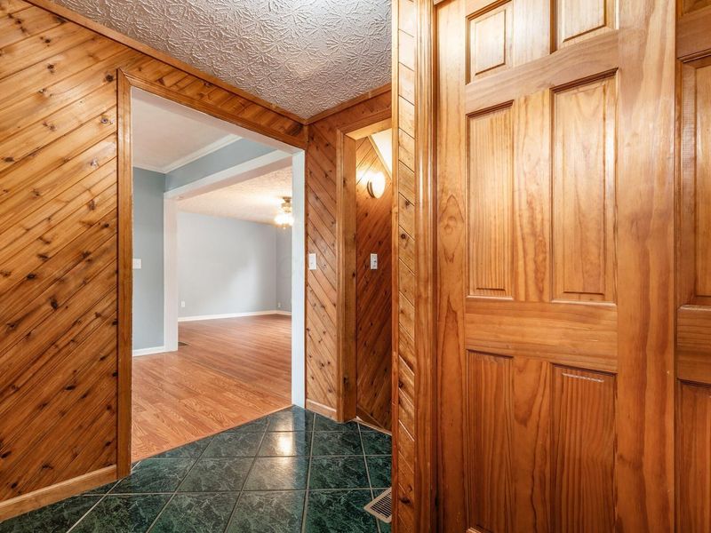 3766 Hunting Lane , Columbus, OH 43230 Photo 6