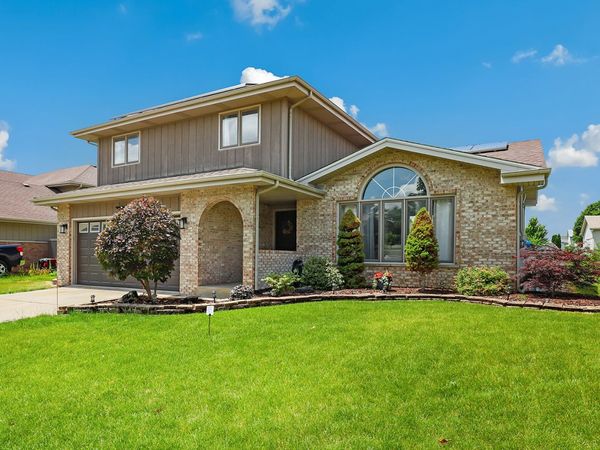 338 Wild Rose Lane , Romeoville, IL 60446