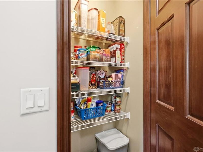 1927 Cider Mill Way, Tipp City, OH 45371 Photo 15
