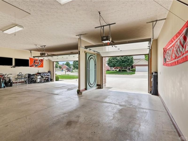 1927 Cider Mill Way, Tipp City, OH 45371 Photo 44