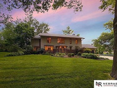 1222 N 101 Circle, Omaha, NE 68114