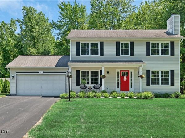 4 Kiliaen Way, Halfmoon, NY 12065