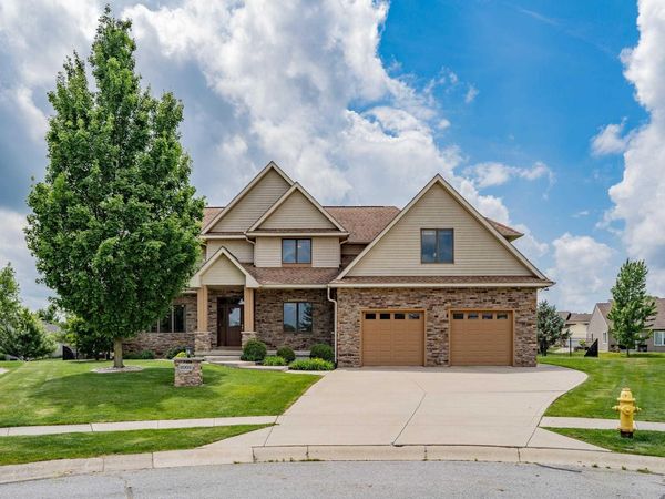 2002 Falcon Ridge Court, Fort Wayne, IN 46845