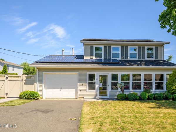 40 Pomona Boulevard, Keyport, NJ 07735
