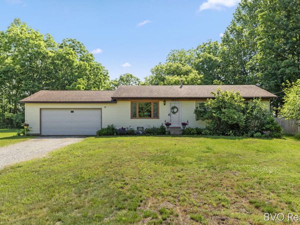 5820 Belmont Avenue NE, Belmont, MI 49306