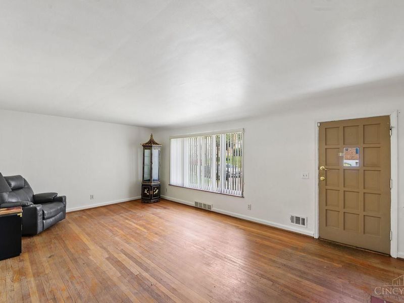2939 Lawndale Avenue, Cincinnati, OH 45212 Photo 6
