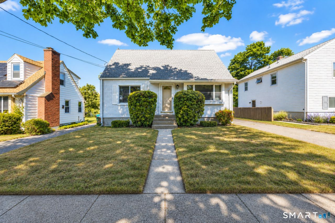 135 Sixth, Stratford, CT 06615 Main Photo