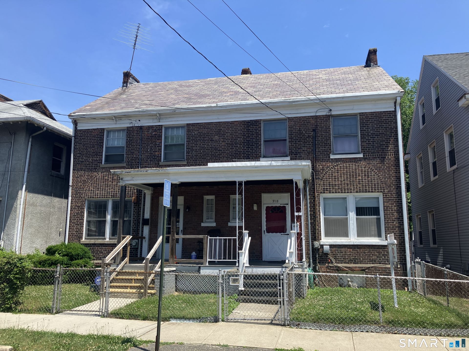 318 Willow, Bridgeport, CT 06610 Main Photo