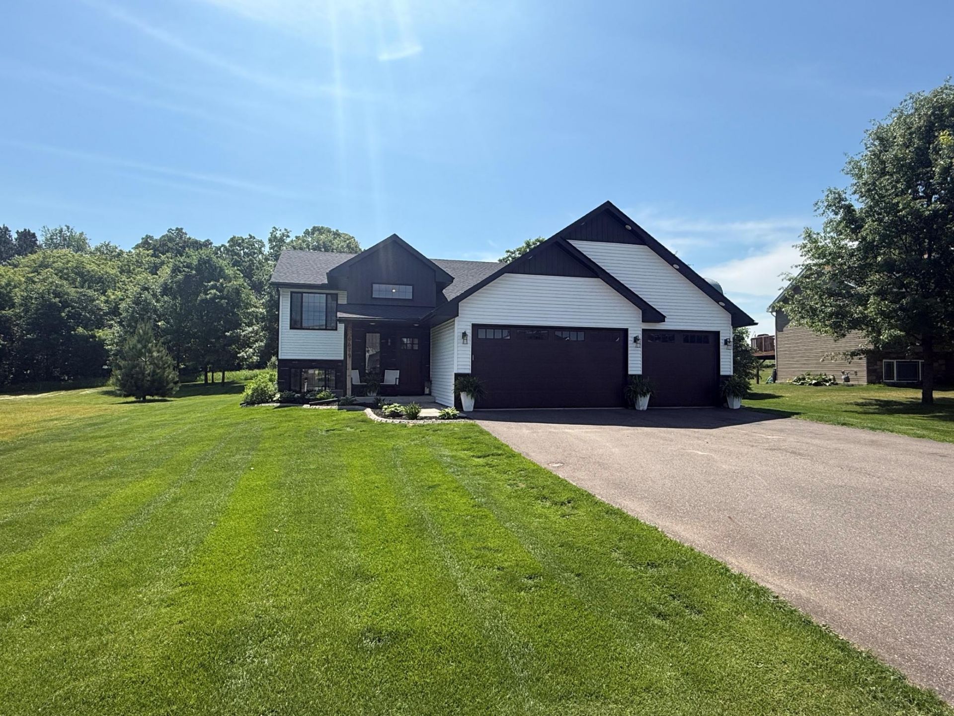 6679 378th Street , North Branch, MN 55056