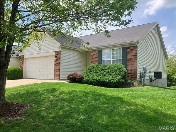 1711 Ambrose Terrace Drive , Swansea, IL 62226