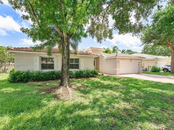 4228 NW 41st Ln , Coconut Creek, FL 33073