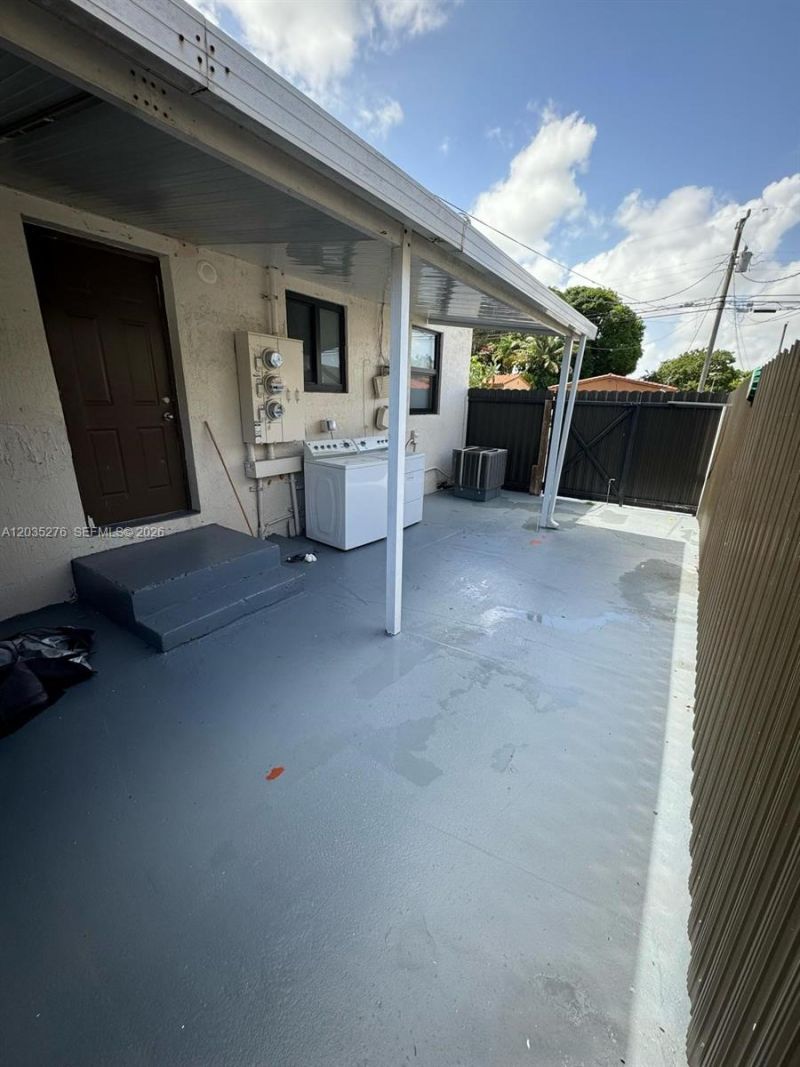 7360 SW 21st St , Unit 7360, Miami, FL 33155 Photo