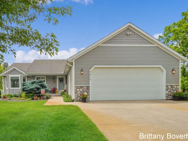 9875 Kateri Way Drive SE, Caledonia, MI 49316