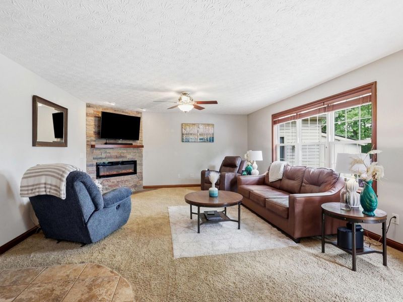 1927 Cider Mill Way, Tipp City, OH 45371 Photo 16