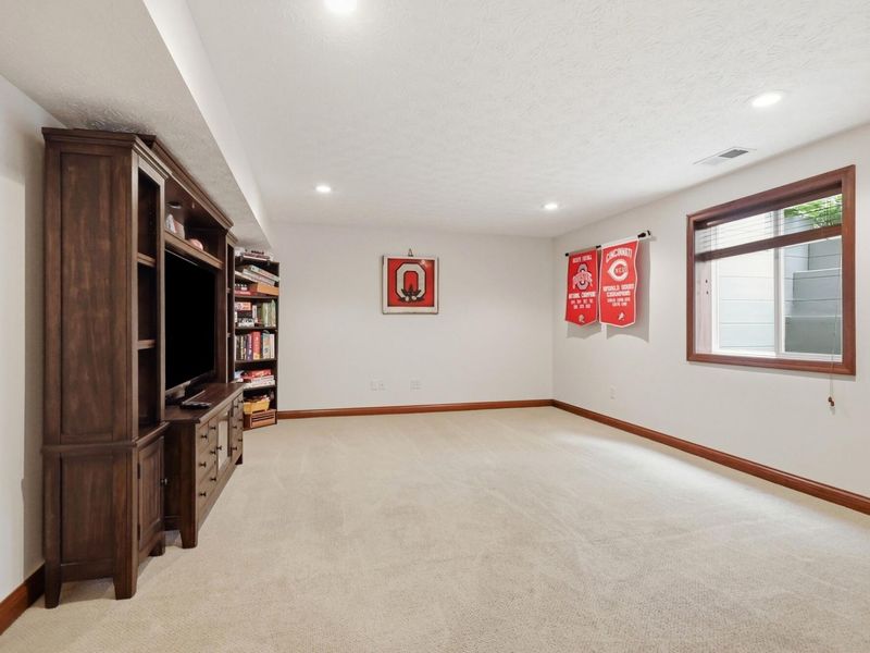 1927 Cider Mill Way, Tipp City, OH 45371 Photo 33