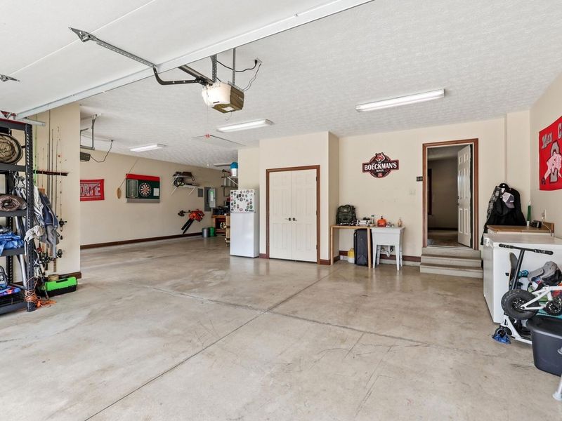 1927 Cider Mill Way, Tipp City, OH 45371 Photo 40