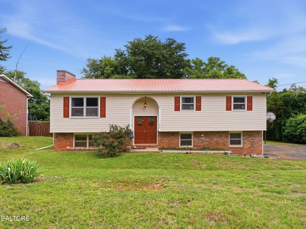 236 Royal Drive, Kingsport, TN 37663