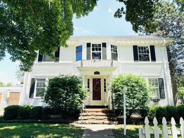 322 S 5th Street , Hoopeston, IL 60942