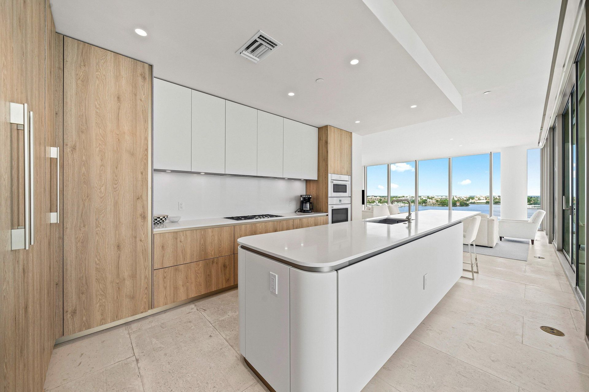 200 Arkona Court, Unit 804, West Palm Beach, FL 33401 Photo