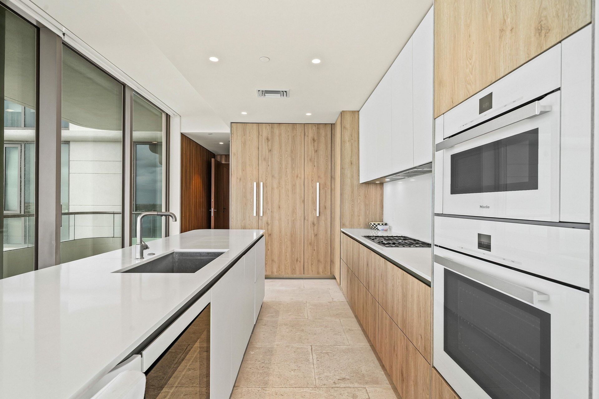 200 Arkona Court, Unit 804, West Palm Beach, FL 33401 Photo