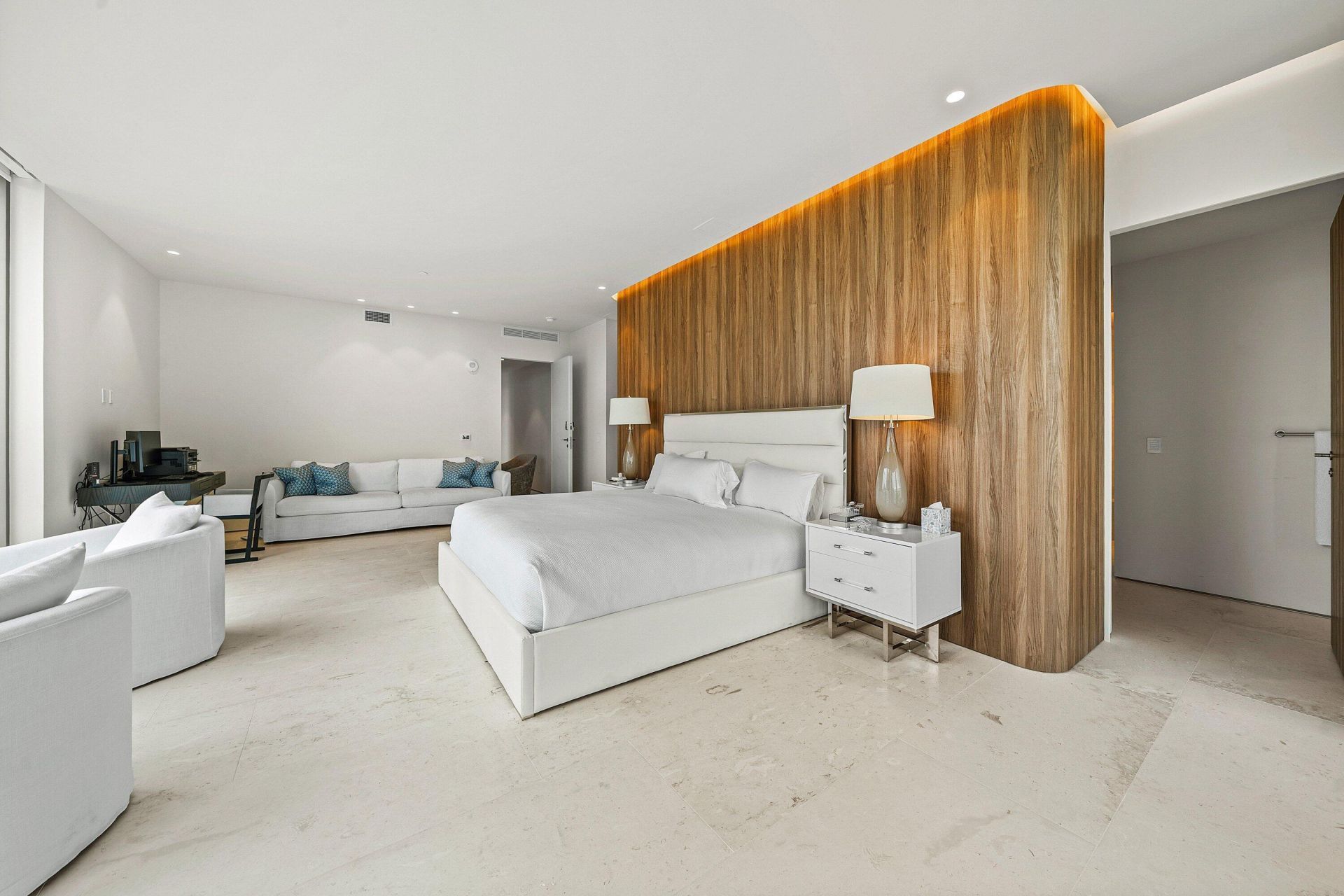 200 Arkona Court, Unit 804, West Palm Beach, FL 33401 Photo