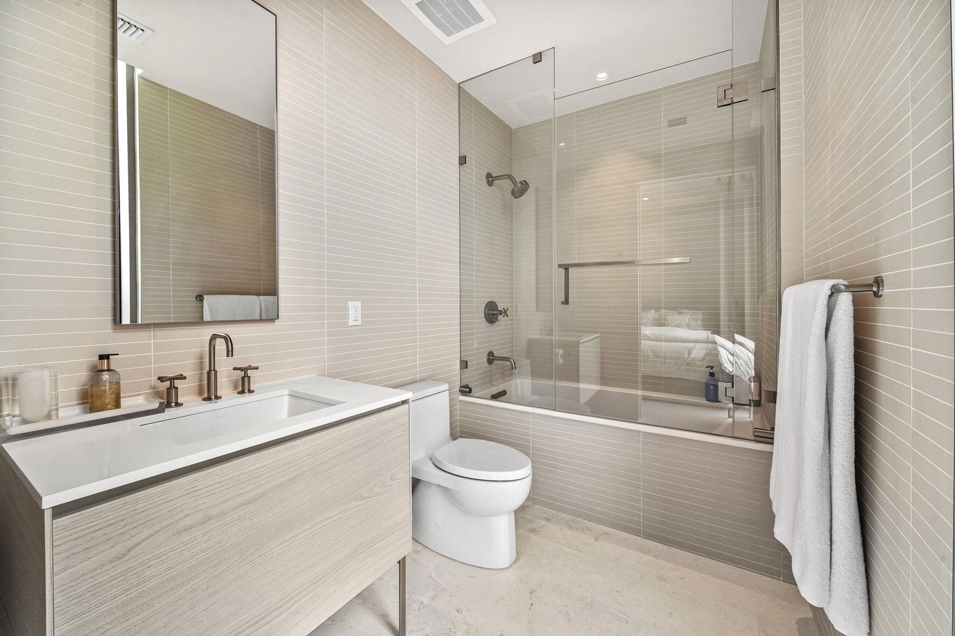 200 Arkona Court, Unit 804, West Palm Beach, FL 33401 Photo