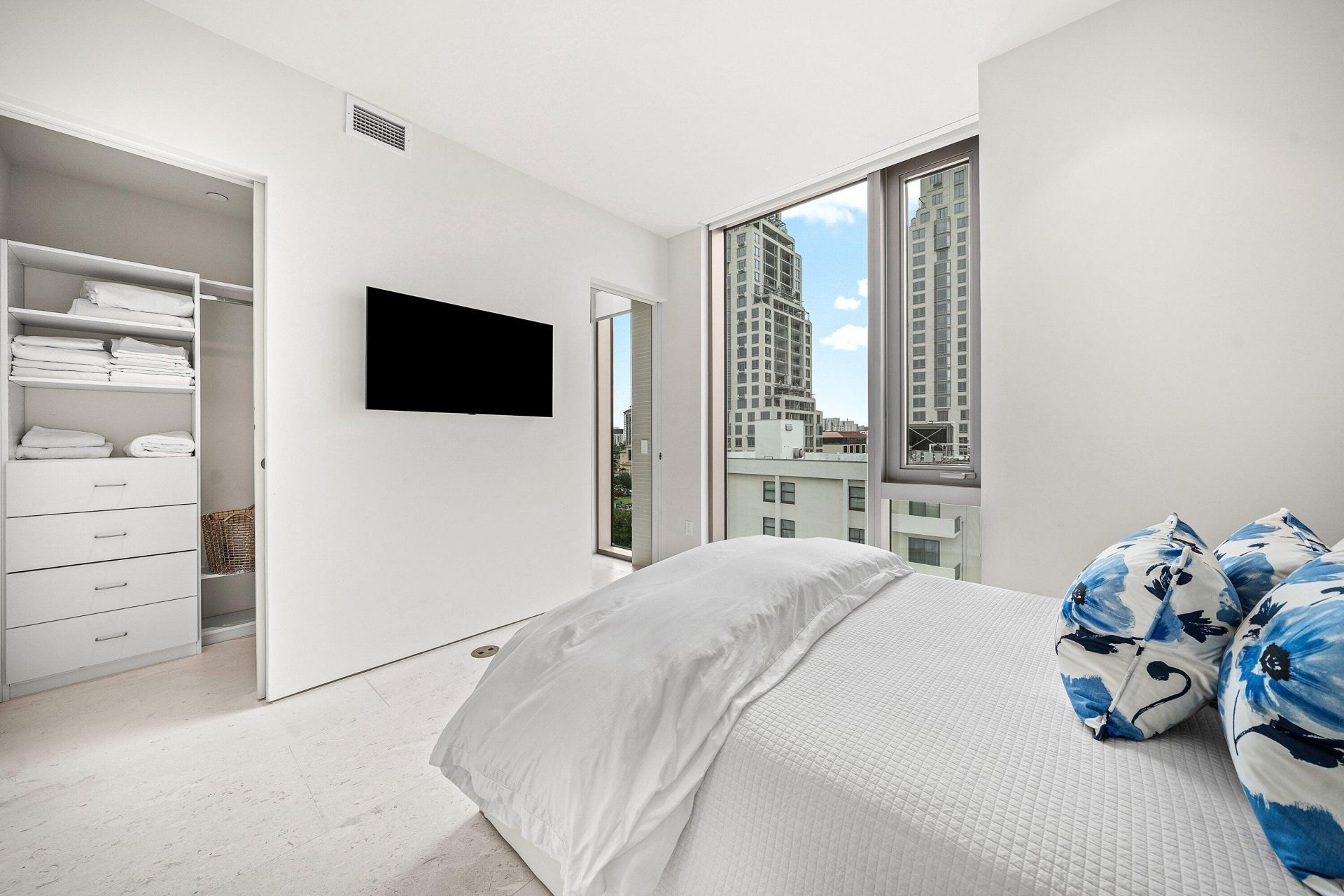 200 Arkona Court, Unit 804, West Palm Beach, FL 33401 Photo