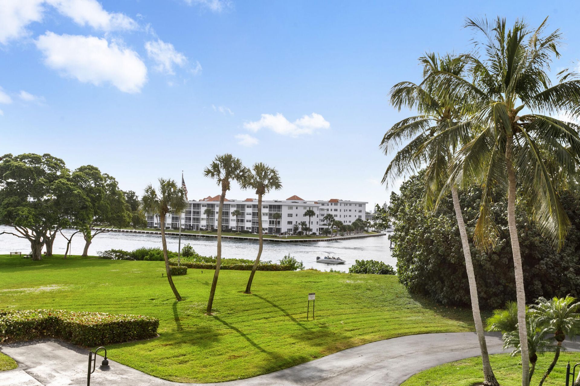 1100 W Marine Way W, Unit A3l, North Palm Beach, FL 33408 Photo