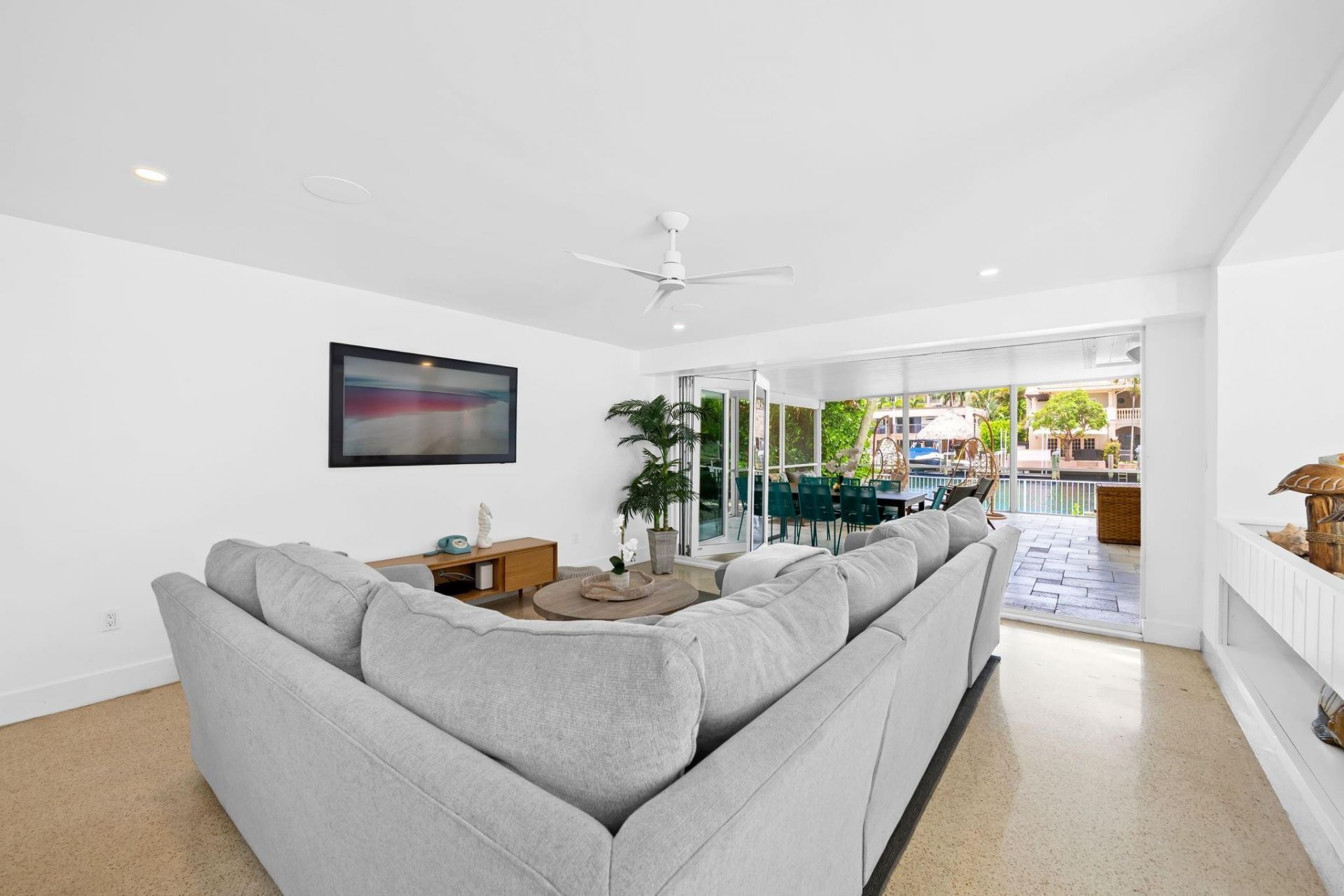1524 Bayview Drive, Fort Lauderdale, FL 33304 Photo