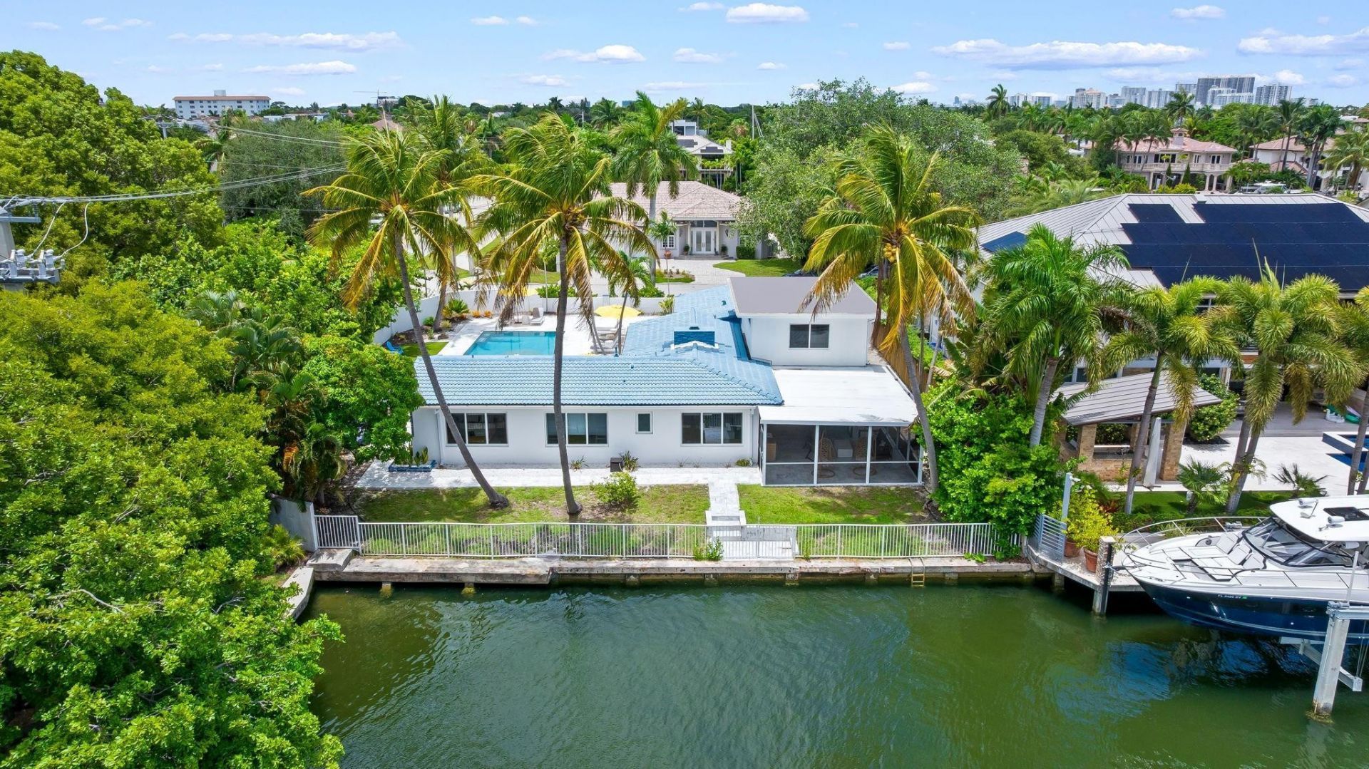 1524 Bayview Drive, Fort Lauderdale, FL 33304 Photo