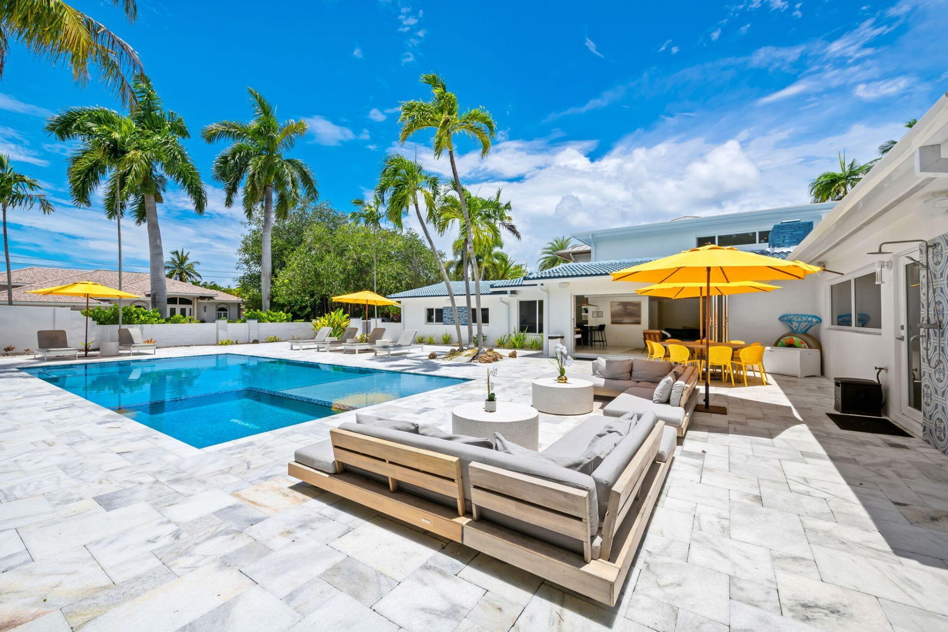 1524 Bayview Drive, Fort Lauderdale, FL 33304 Photo