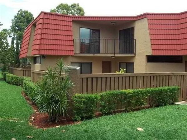 8255 Severn Drive, Unit D, Boca Raton, FL 33433