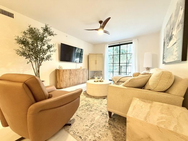 780 S Sapodilla Avenue, Unit 207, West Palm Beach, FL 33401