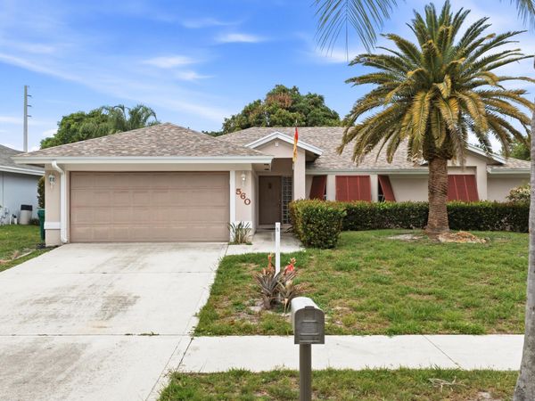 560 N Cypress Drive, Jupiter, FL 33469
