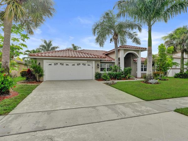 9352 Cascade Court, Boynton Beach, FL 33437
