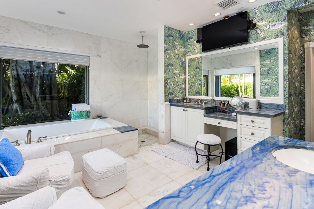 202 Coral Lane, Palm Beach, FL 33480 Photo